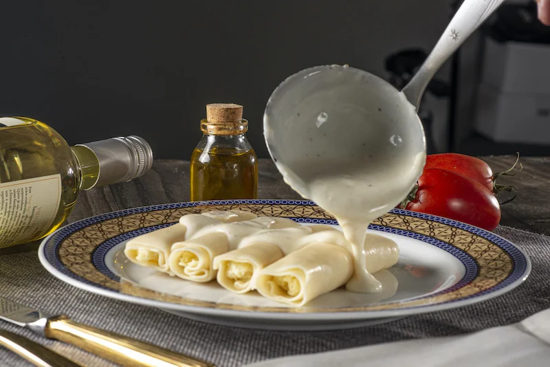 Canelone (Molho ao Sugo ou Molho Bechamel) - Imagem 2