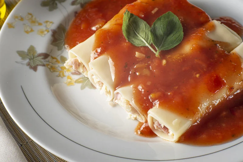 Canelone (Molho ao Sugo ou Molho Bechamel) - Imagem 3