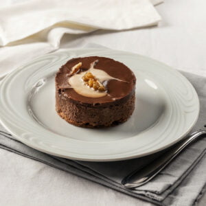 Mini Torta Mousse de Chocolate com Nozes