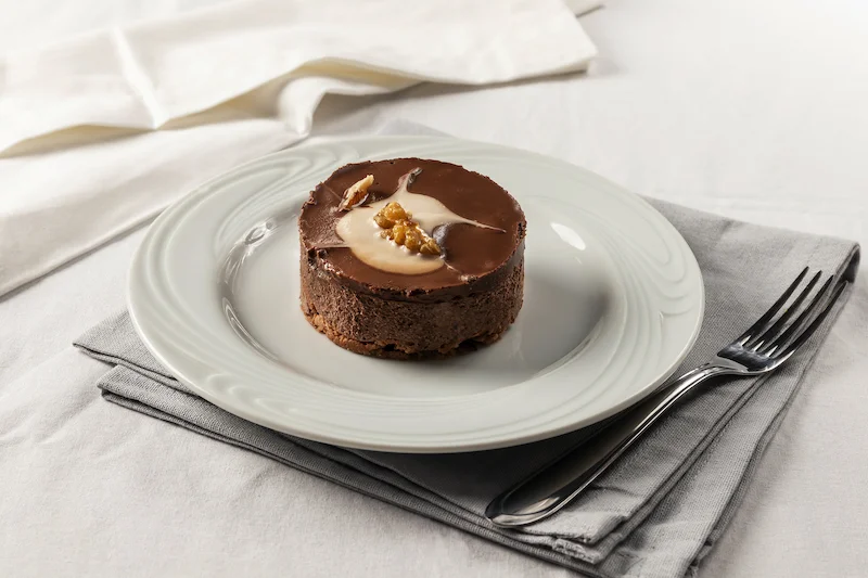 Mini Torta Mousse de Chocolate com Nozes