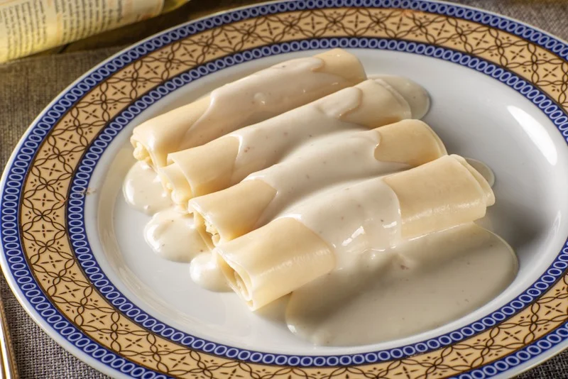 Canelone (Molho ao Sugo ou Molho Bechamel) - Imagem 4