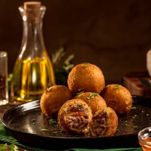 Bolinho de Costela Angus & Queijo Brie